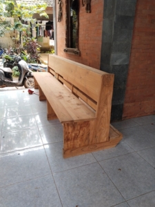 bangku gereja tanggerang 